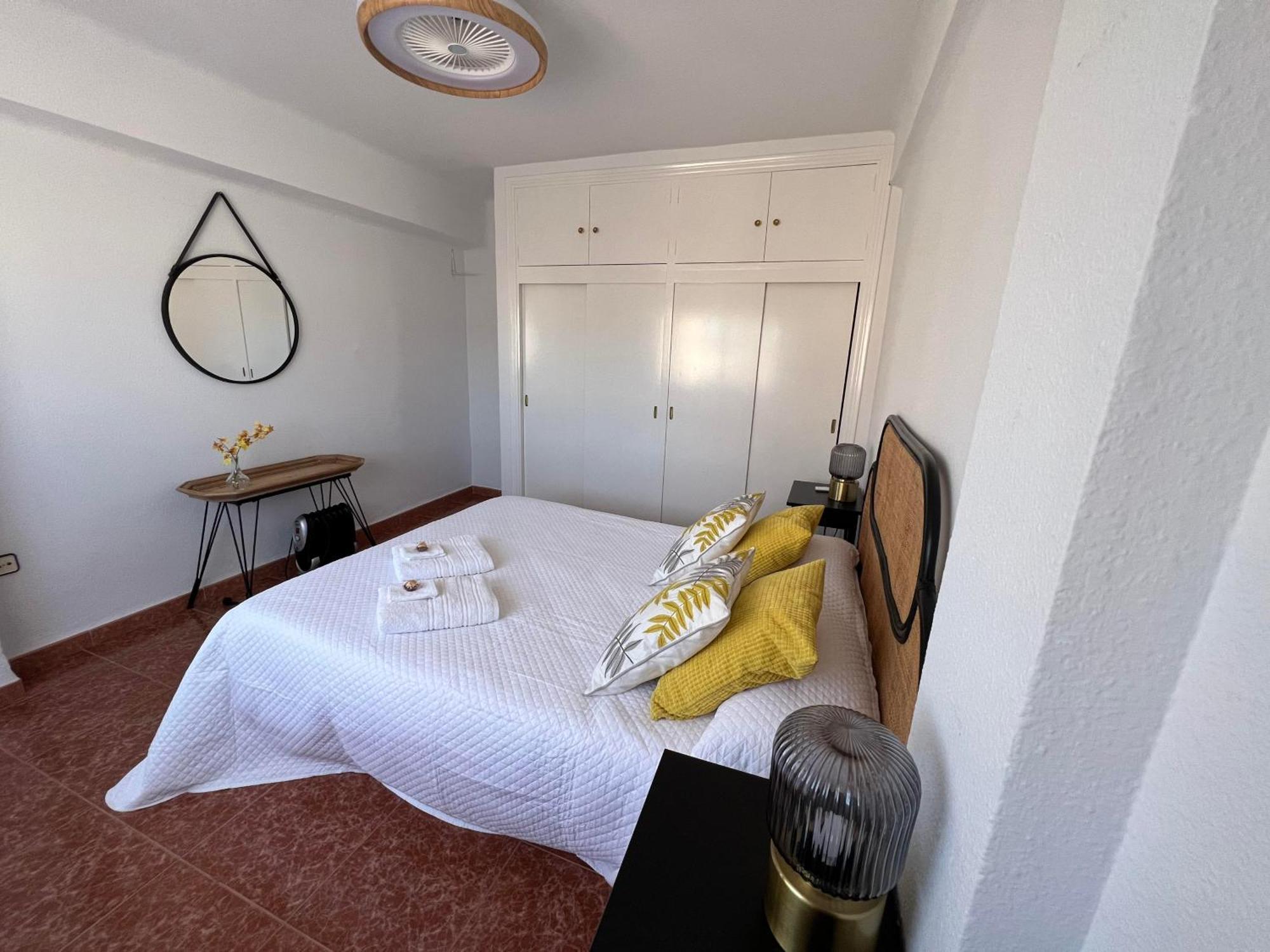 Gran Apartamento Con Parking Gratis Centro De 말라가 외부 사진